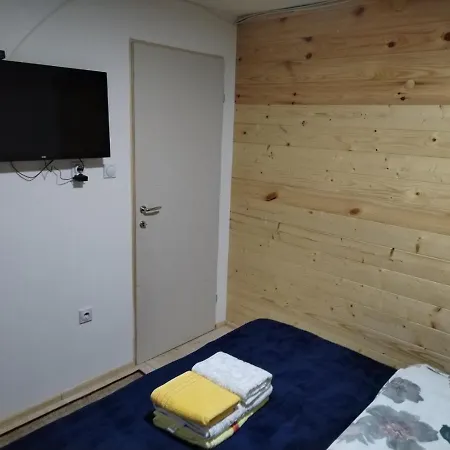 Milica 2 Mezdrejska 87 A *