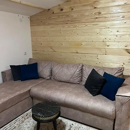 Milica 2 Crni Vrh